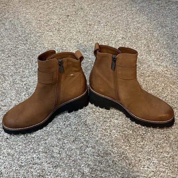 NEW! Dagger Waterproof Nubuck Leather Booties - Size 8.5 - Picture 8 of 13